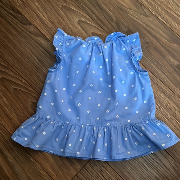 GAP Shirt - Picture 2 of 2